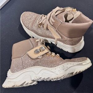 MonnaLisa Glittery Beige High-Top Sneakers